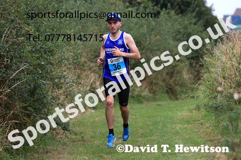 Senior Men and Veterans Relay, 2024 Sunderland XC Relays.  Photo: David T. Hewitson/Sports for All Pics